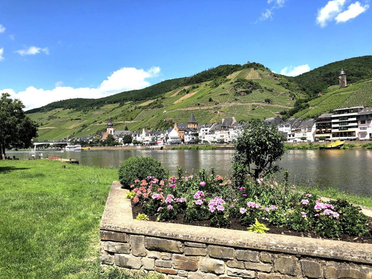 Ferienhaus Moselpromenade 첼 안 데어 모젤 외부 사진