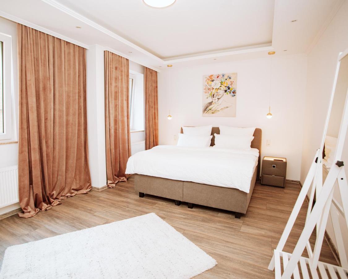 Ferienhaus Moselpromenade 첼 안 데어 모젤 외부 사진