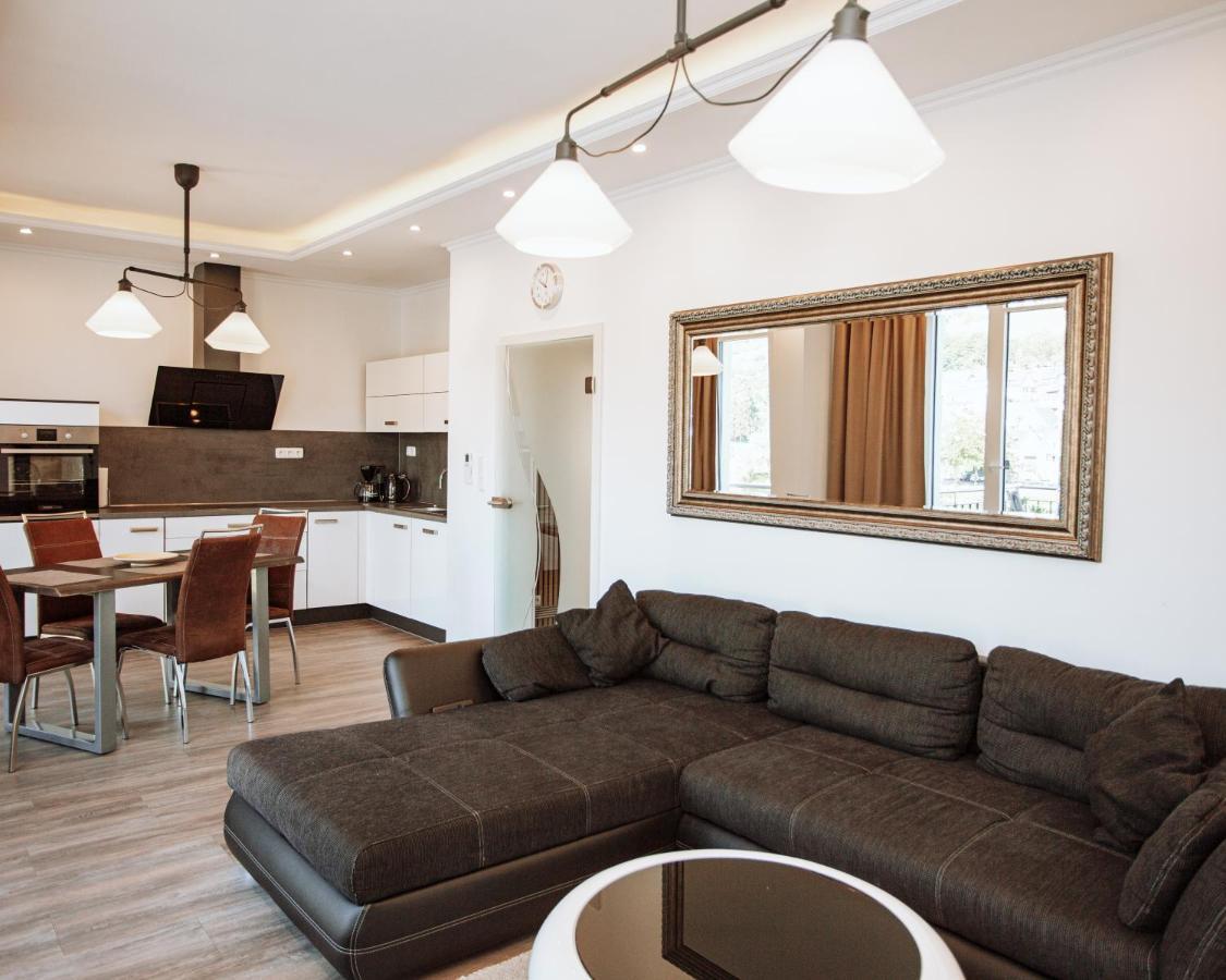 Ferienhaus Moselpromenade 첼 안 데어 모젤 외부 사진