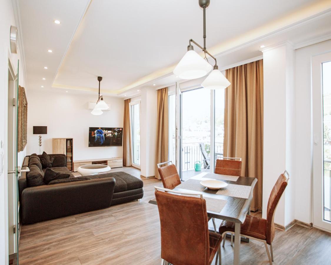 Ferienhaus Moselpromenade 첼 안 데어 모젤 외부 사진